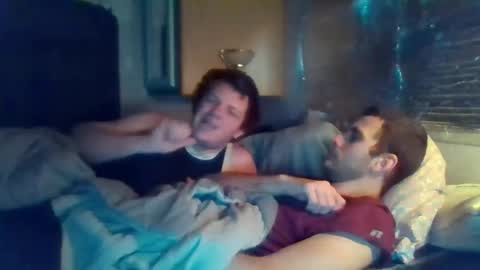 Snapshot of deafguyproud69 chatting on October 20, 3:39 pm deafguyproud69 online show from October 20, 3:39 pm