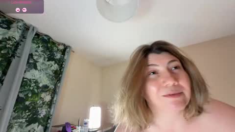 DEAF Zoe and NaughtiestGal Misty online show from January 14, 6:49 pm