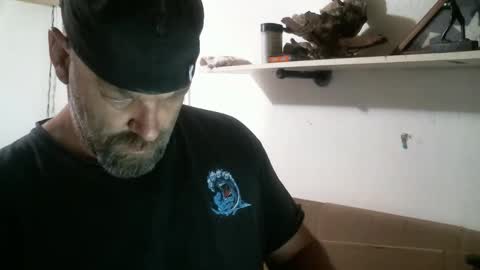 Snapshot of deango831 chatting on October 25, 1:22 pm Deango online show from October 25, 1:22 pm
