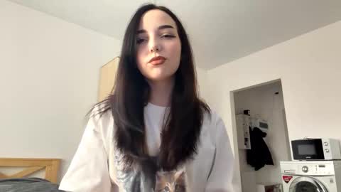 deannabonefield online show from November 28, 8:21 am