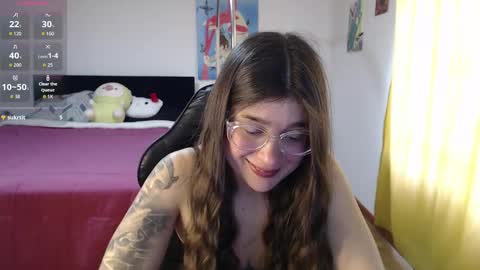 Snapshot of dearlilith6666 chatting on September 18, 2:43 pm dearlilith6666 online show from September 18, 2:43 pm