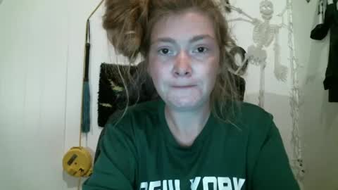 Snapshot of debbieafterhours69 chatting on October 5, 9:29 am DEBBIE online show from October 5, 9:29 am