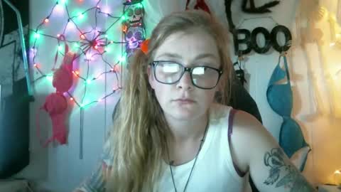 Snapshot of debbieafterhours69 chatting on October 11, 9:29 pm DEBBIE online show from October 11, 9:29 pm