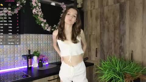 Eva online show from May 12, 5:22 pm