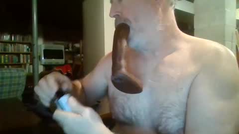 Deepthroat My Big Dildos online show from February 10, 7:17 pm