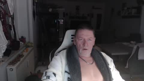 deinprinz2312 online show from November 20, 4:00 am