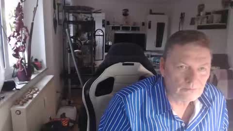 deinprinz2312 online show from November 18, 2:42 pm