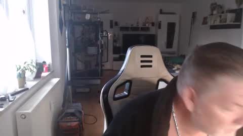 deinprinz2312 online show from September 17, 5:11 am