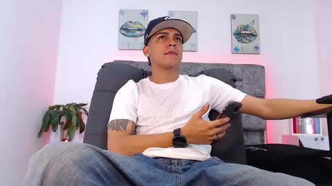 Snapshot of deivid_santoss chatting on September 29, 8:13 am Deivid online show from September 29, 8:13 am