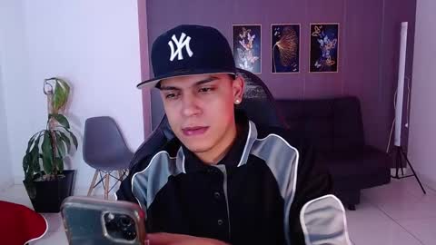 Snapshot of deivid_santoss chatting on September 16, 2:02 am Deivid online show from September 16, 2:02 am