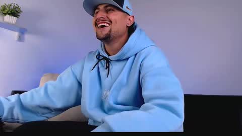  DEIVY  online show from March 28, 2:35 am