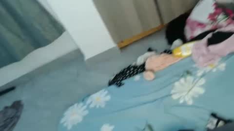 dela141713 online show from February 20, 10:37 am