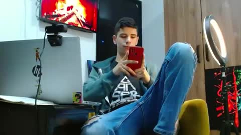 Snapshot of delglo chatting on October 13, 10:01 pm delglo online show from October 13, 10:01 pm