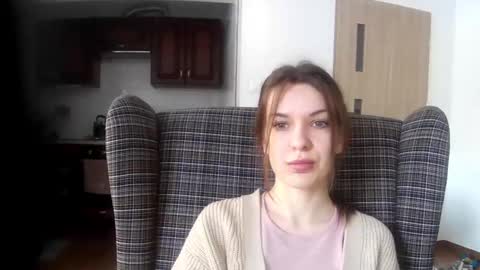 Aurora online show from February 19, 8:01 am