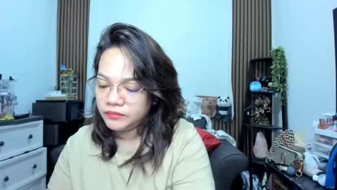 delightfulcurvy online show from February 20, 10:45 pm