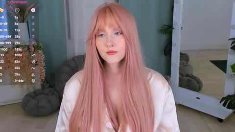 Delilah or Laila online show from September 19, 9:18 pm