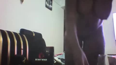 dellarine517299 online show from February 21, 3:48 pm