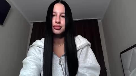 Snapshot of delly_love chatting on October 13, 7:38 pm delly_love online show from October 13, 7:38 pm