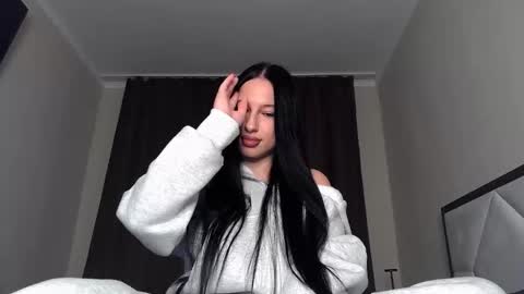 Snapshot of delly_love chatting on October 6, 7:42 pm delly_love online show from October 6, 7:42 pm