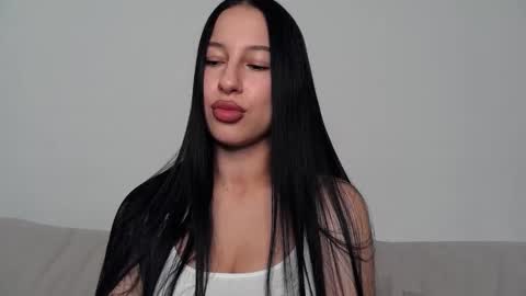 Snapshot of delly_love chatting on September 11, 7:04 pm delly_love online show from September 11, 7:04 pm