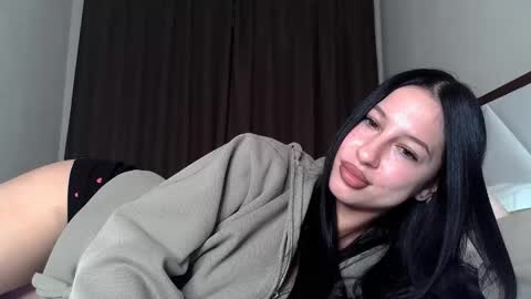Snapshot of delly_love chatting on October 14, 7:50 pm delly_love online show from October 14, 7:50 pm