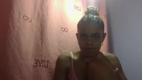 delphine online show from April 10, 9:58 am