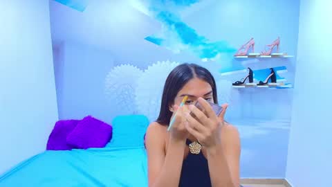 DEMI online show from September 22, 1:59 pm