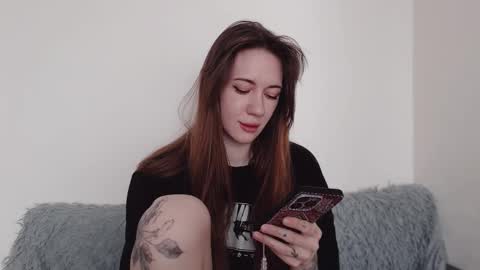 Snapshot of demiamour chatting on October 10, 9:15 am Demi. not your babybabebb and other shit online show from October 10, 9:15 am