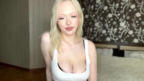 Snapshot of demilodge chatting on September 22, 9:46 am Demi online show from September 22, 9:46 am