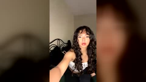 demoness_aurora online show from July 21, 1:29 am