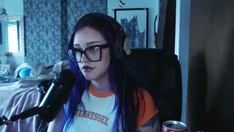 Snapshot of demongf chatting on October 11, 9:18 pm Demoness Mina online show from October 11, 9:18 pm