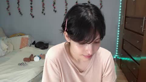 Snapshot of deni_bloom chatting on January 17, 5:21 am Denisse    schedule Monday to Friday 1300-1900 mexican time Saturday-maybe it could be a surprise IDEPENDENT MODEL online show from January 17, 5:21 am