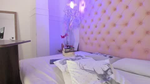denisse_logan online show from May 10, 4:08 am
