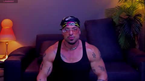 dennis_cox_ online show from November 4, 10:05 am