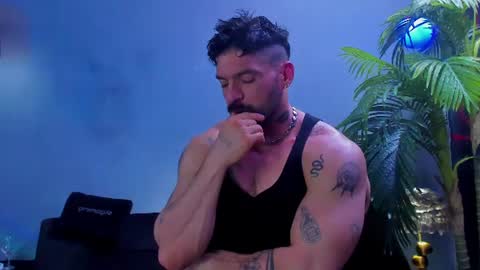 dennis_cox_ online show from July 17, 2:57 am