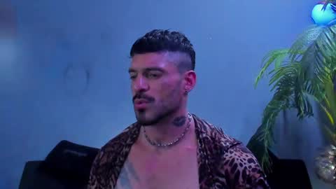 dennis_cox_ online show from June 22, 3:25 am