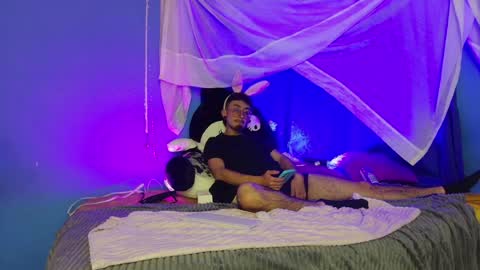 Dennis online show from April 28, 4:39 am
