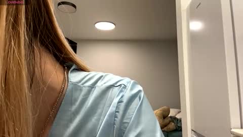 Denni online show from February 5, 4:43 pm