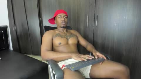 Snapshot of denzelrios chatting on October 1, 9:13 pm denzelrios online show from October 1, 9:13 pm