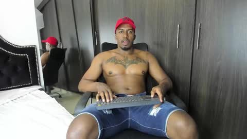 Snapshot of denzelrios chatting on September 27, 8:17 pm denzelrios online show from September 27, 8:17 pm