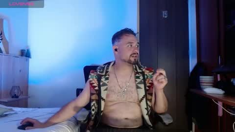 Dereck Mills3 online show from February 21, 3:53 am