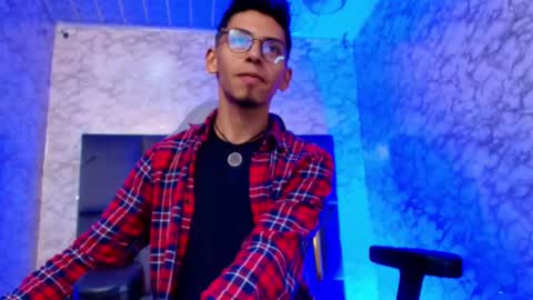 Dereck online show from December 17, 11:50 am