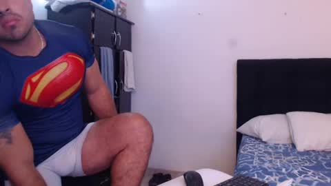 Derek online show from October 6, 10:16 pm