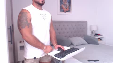 Derek online show from February 24, 1:58 pm