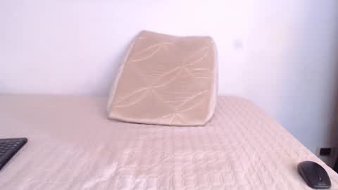 Derek online show from January 12, 3:36 pm