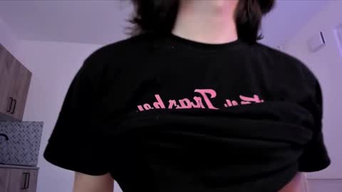 Derek online show from February 25, 4:38 am