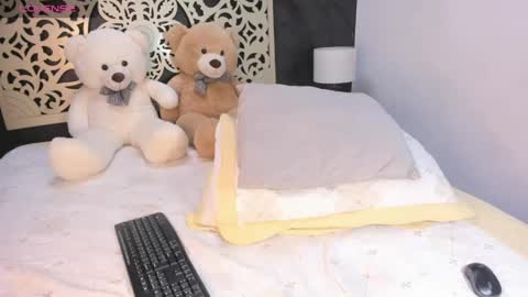 derek_voss online show from May 19, 12:34 pm