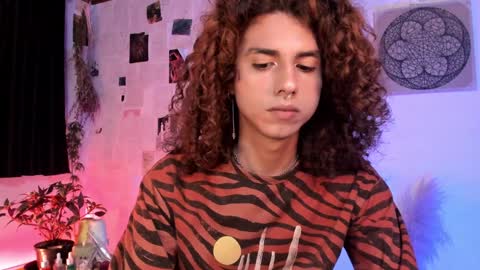 Snapshot of desidias chatting on December 8, 1:19 am Desidias online show from December 8, 1:19 am