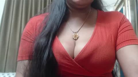 Snapshot of desimaisa130 chatting on February 17, 5:44 pm Maisa online show from February 17, 5:44 pm