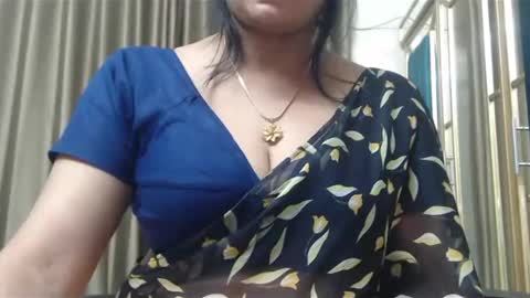 Snapshot of desimaisa130 chatting on January 31, 8:54 pm Maisa online show from January 31, 8:54 pm